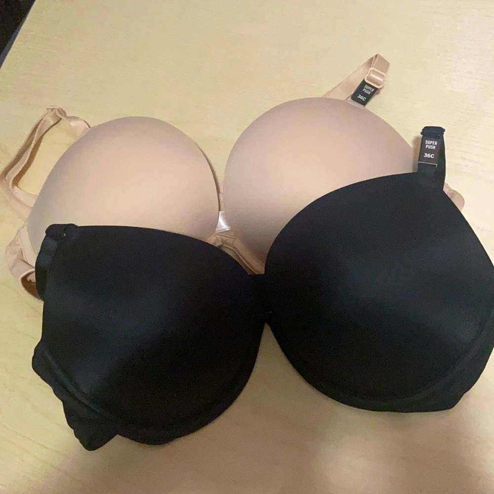 TWO VS Pink Wear Everywhere Super Push Bras